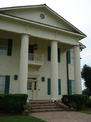 3EERanchmainhouseexterior.jpg